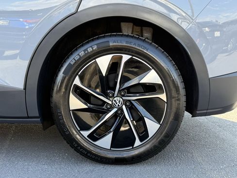 Certified 2022 Volkswagen ID.4 Pro S image 10
