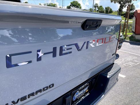 Used 2024 Chevrolet Silverado 2500 LTZ w/ LTZ Plus Package AWD/4WD image 9