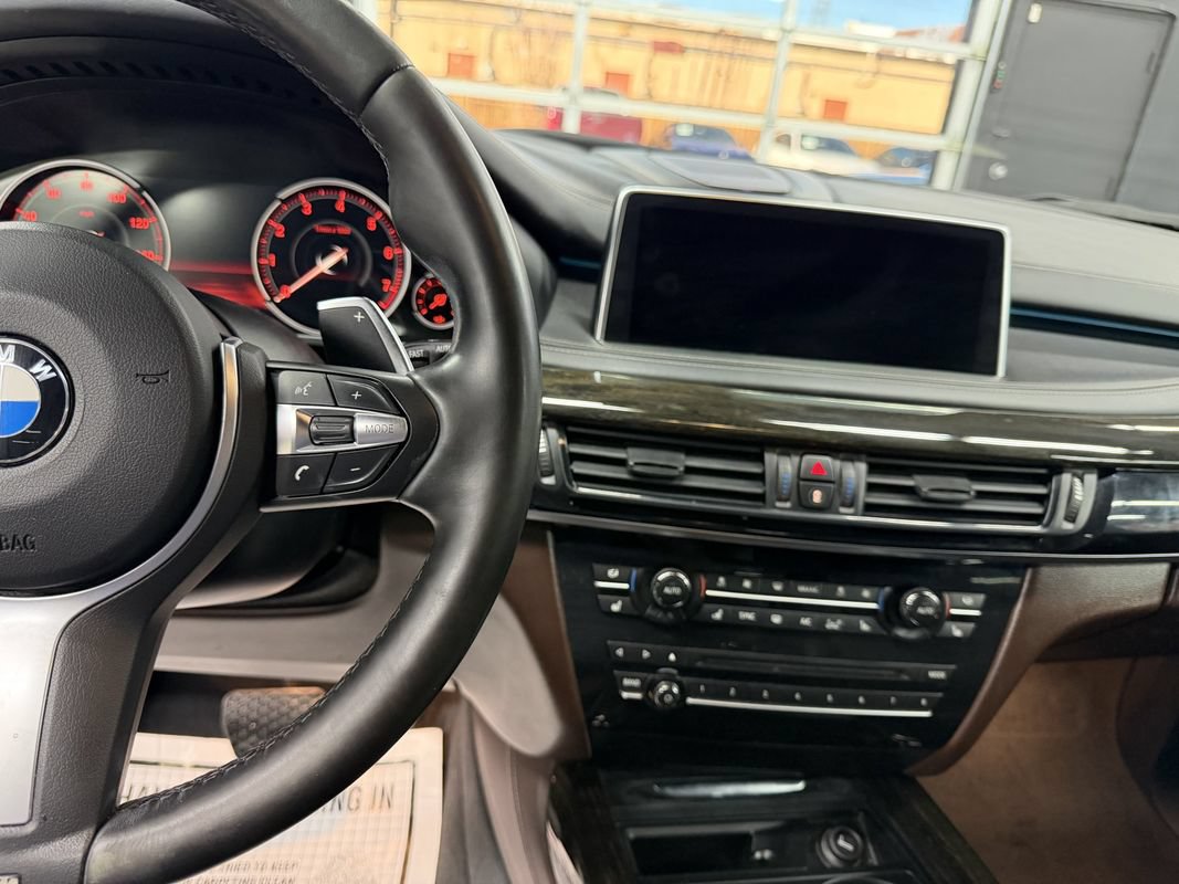 Used 2018 BMW X5 xDrive50i AWD/4WD image 26