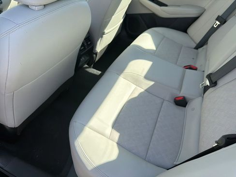 Used 2024 Nissan Altima 2.5 SL AWD/4WD image 24