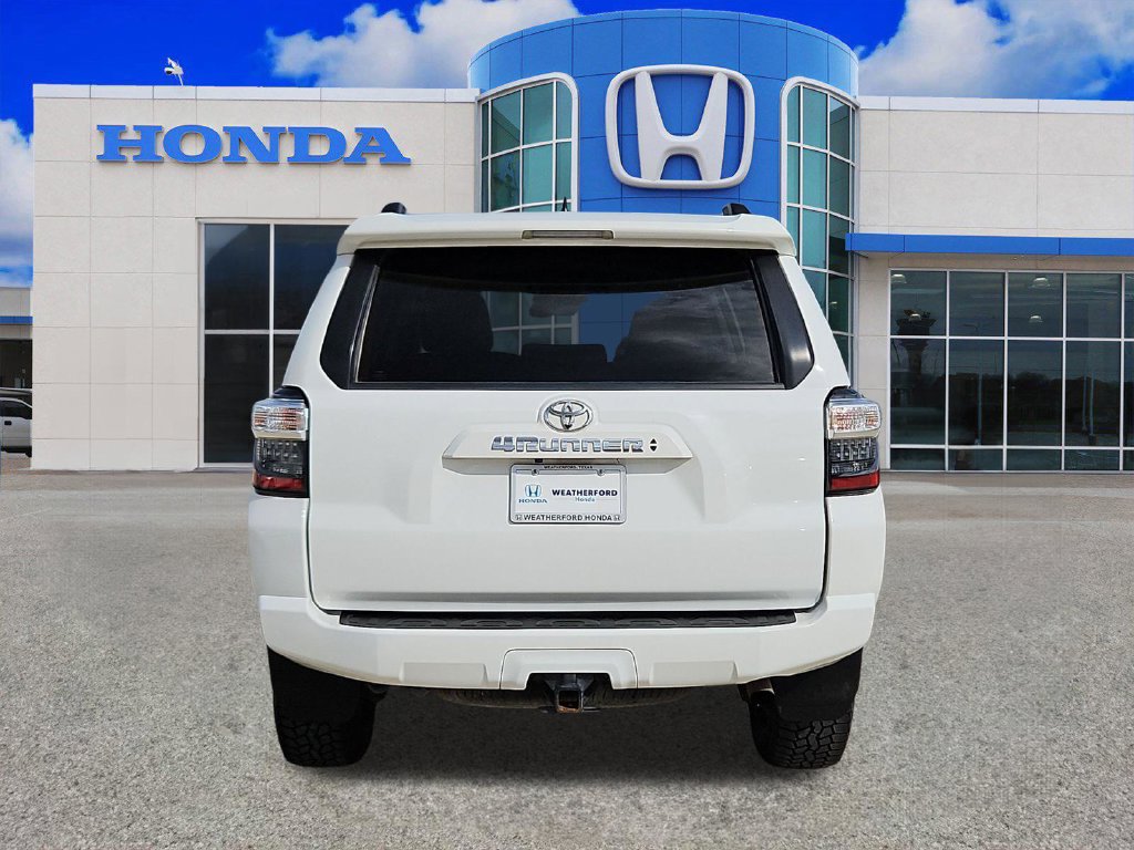 Used 2021 Toyota 4Runner SR5 AWD/4WD image 4
