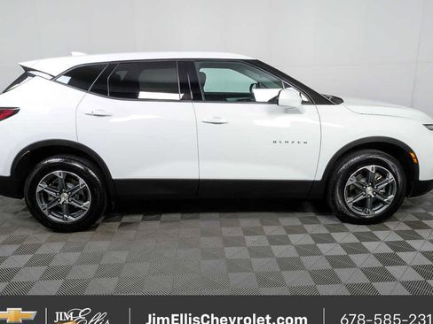 Certified 2025 Chevrolet Blazer LT image 25