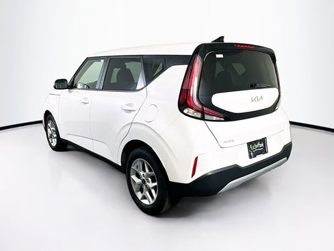 Used 2025 Kia Soul LX w/ LX Technology Package FWD image 5