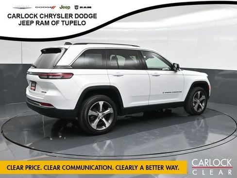 Used 2023 Jeep Grand Cherokee Limited AWD/4WD image 3