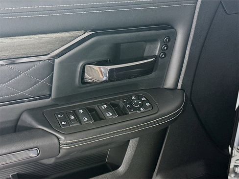 Used 2025 RAM 2500 Limited image 24