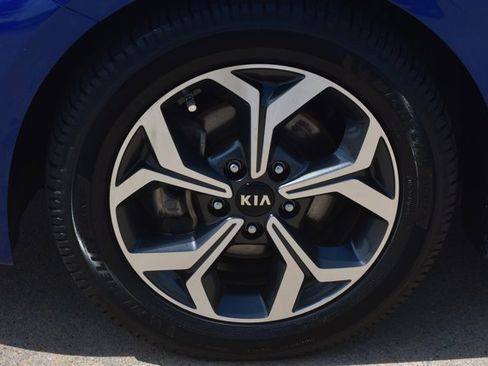 Used 2021 Kia Forte LXS FWD image 10