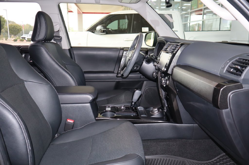 Used 2021 Toyota 4Runner Nightshade AWD/4WD image 43