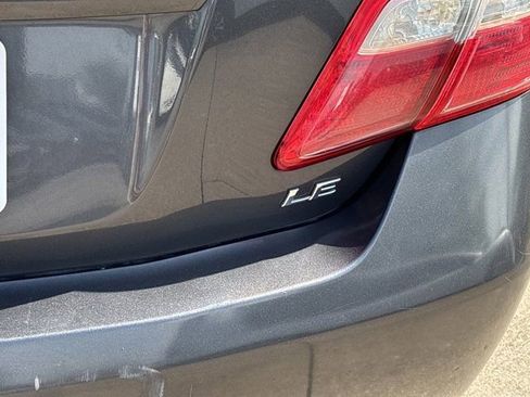 Used 2009 Toyota Camry LE FWD image 7