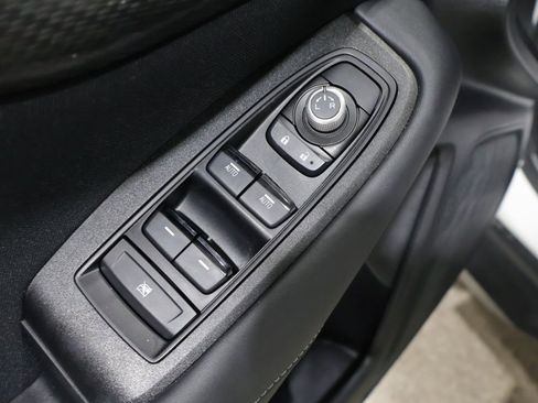 Used 2025 Subaru Outback Premium AWD/4WD image 13