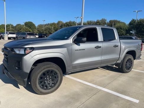 Used 2025 Chevrolet Colorado W/T w/ WT Custom Package RWD image 7