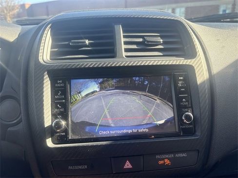 Used 2025 Mitsubishi Outlander Sport ES image 11