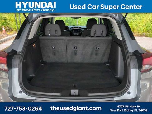 Used 2023 Chevrolet TrailBlazer LT w/ Convenience Package FWD image 12