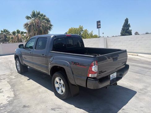 Used 2014 Toyota Tacoma PreRunner w/ TRD Sport Package RWD image 9