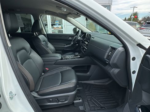 Certified 2023 Nissan Pathfinder SL image 22