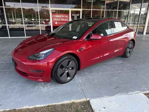 Used 2023 Tesla Model 3 Standard Range RWD image 19