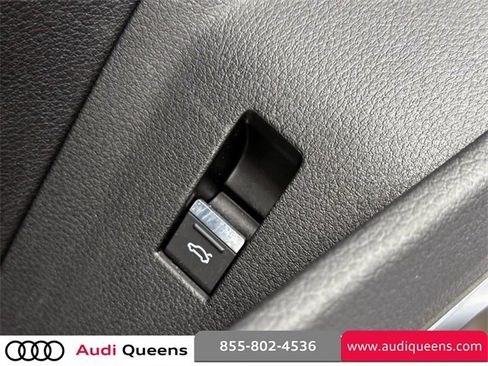 Certified 2023 Audi e-tron Premium Plus w/ Premium Plus Package image 18