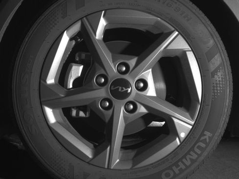 Used 2025 Kia K4 LXS image 12