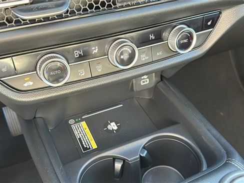 Used 2023 Honda HR-V EX-L image 17