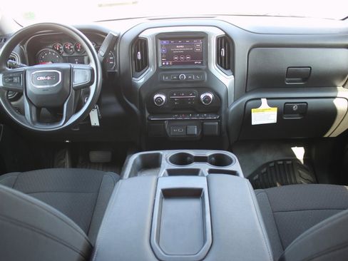 Used 2021 GMC Sierra 1500 2WD Crew Cab w/ Convenience Package image 8