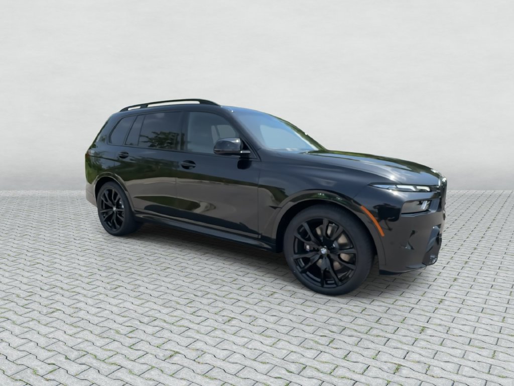 Used 2027 BMW X7 M60i AWD/4WD image 2