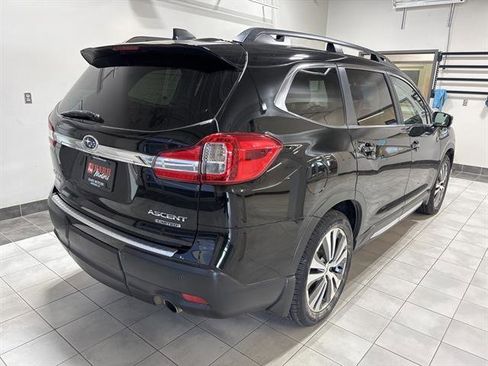 Used 2021 Subaru Ascent Limited w/ Technology Package image 4
