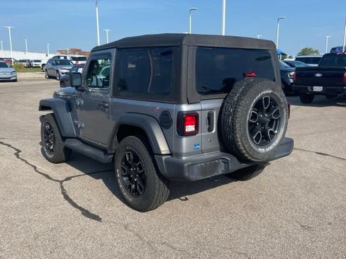 Used 2018 Jeep Wrangler Sport AWD/4WD image 4