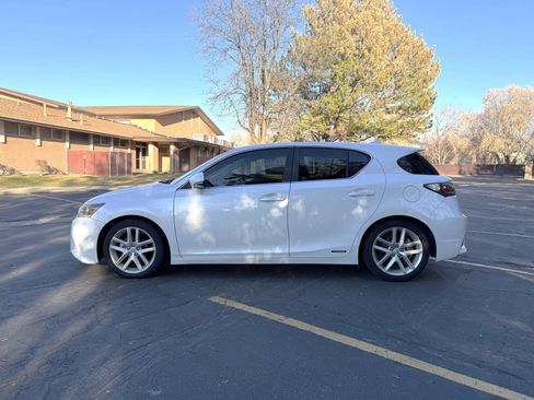 Used 2014 Lexus CT 200h image 5