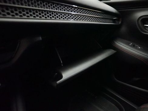 Certified 2024 Honda HR-V Sport image 29