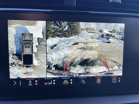 Used 2024 GMC Sierra 1500 AT4X image 22