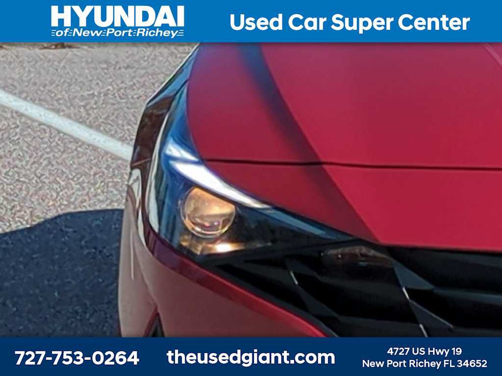 Used 2022 Hyundai Elantra Blue w/ Cargo Package FWD image 9