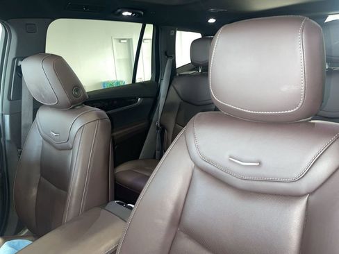 Certified 2024 Cadillac XT6 Premium Luxury w/ LPO, Floor Liner Package image 9