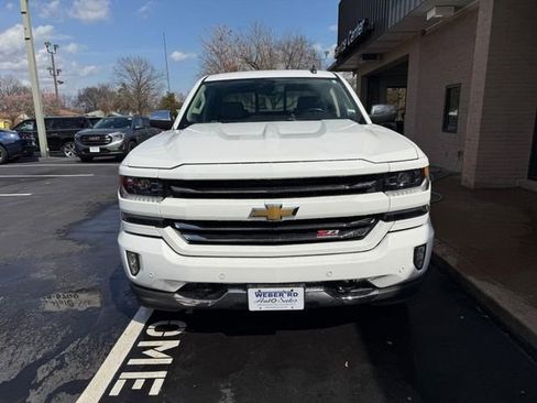 Used 2017 Chevrolet Silverado 1500 LTZ Z71 w/ LTZ Plus Package image 9