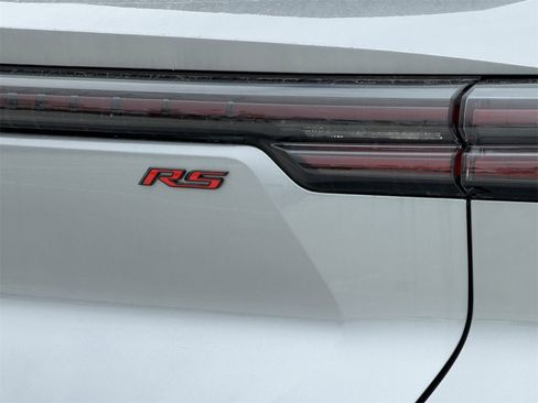 New 2026 Chevrolet Equinox EV RS image 6