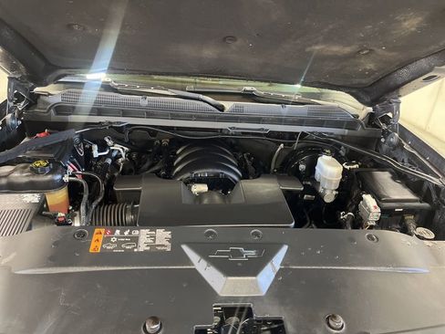 Used 2019 Chevrolet Silverado 1500 LT w/ All Star Edition image 29