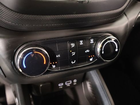 Used 2023 Chevrolet TrailBlazer LT FWD image 7