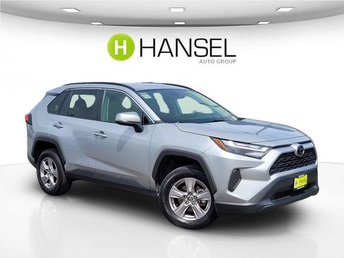 Used 2025 Toyota RAV4 XLE FWD image 1