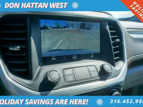 Used 2021 GMC Acadia SLT w/ Trailering Package image 8