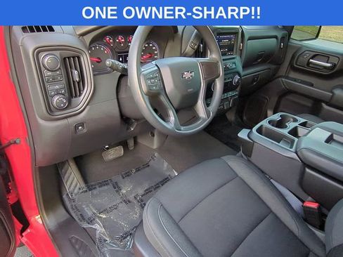 Used 2024 Chevrolet Silverado 1500 Custom Trail Boss w/ LPO, Dark Essentials Package image 12