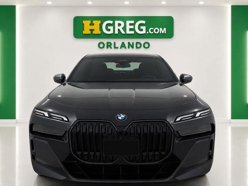 Used 2026 BMW 740i w/ Premium Package RWD image 7