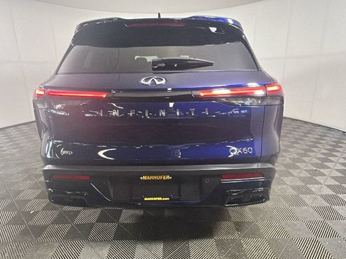 Used 2024 INFINITI QX60 Pure AWD/4WD image 3