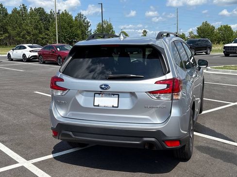 Used 2023 Subaru Forester Premium AWD/4WD image 33