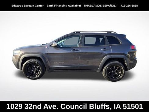 Used 2019 Jeep Cherokee Trailhawk w/ Cold Weather Group AWD/4WD image 6