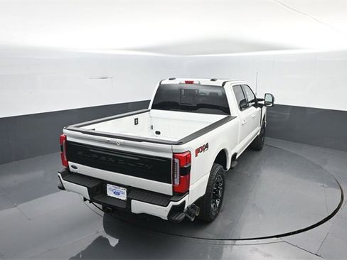 New 2026 Ford F250 Platinum w/ FX4 Off-Road Package image 23