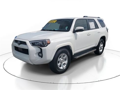 Used 2023 Toyota 4Runner SR5 Premium image 2