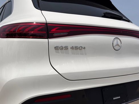Used 2023 Mercedes-Benz EQS 450+ SUV image 4