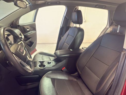 Used 2018 GMC Terrain SLT w/ Preferred Package AWD/4WD image 16