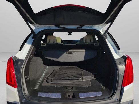 Used 2018 Cadillac XT5 Luxury w/ Driver Awareness Package image 30