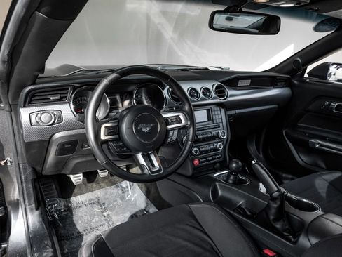 Used 2017 Ford Mustang GT w/ GT Performance Package image 2