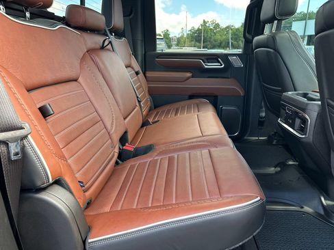 Used 2025 GMC Sierra 2500 Denali Ultimate AWD/4WD image 16
