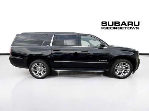 Used 2017 GMC Yukon XL SLT w/ Premium Edition image 9